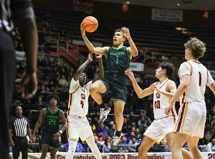 Julius Price backed up a stellar freshman season by averaging 19.7 points per game as a sophomore.